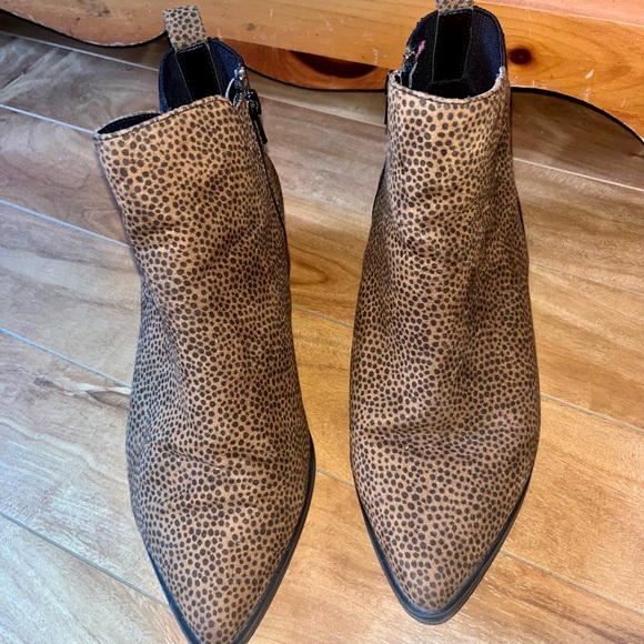 Ankle boots - Picture 2 of 2